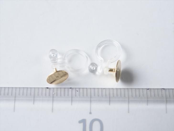 イヤリング 樹脂 平皿 6mm ゴールド 1ペア 2個 2ヶ イヤーカフ イヤーカフパーツ 約0.6mm ノンホールピアス 台座付き アレルギー対応  イヤリングパーツ パーツ - ハンドメイド アクセサリー パーツ レジン用品のネット通販 紗や工房