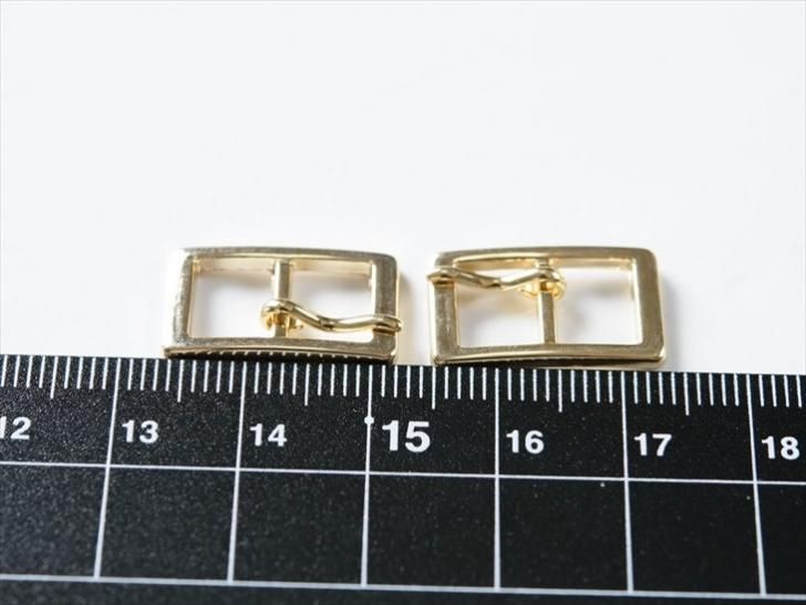 ベルト金具 ミニバックル 角丸 19mm ゴールド 2個 2ヶ 約1 9cm 長方形 ミニ ピン付き 亜鉛合金 バッグ材料 ベルト金具 角カン アクセサリーパーツ パーツ ハンドメイド アクセサリー パーツ レジン用品のネット通販 紗や工房 ベルト金具 ミニバックル 角丸 19mm ゴールド 2個 2ヶ 約1 9cm 長方形 ミニ ピン付き 亜鉛合金 バッグ材料 ベルト金具 角カン アクセサリーパーツ パーツ ハンドメイド アクセサリー パーツ レジン用品のネット通販 紗や工房