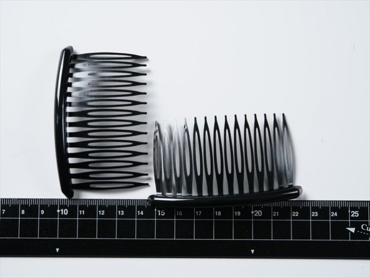 ヘア金具 ヘアコーム ブラック 47mm 2個 デコレーションコーム ヘアアクセサリー土台 ハンドメイド材料 手作り資材 素材 部品 約4 7cm パーツ ハンドメイド アクセサリー パーツ レジン用品のネット通販 紗や工房 ヘア金具 ヘアコーム ブラック 47mm 2個 デコレーションコーム ヘアアクセサリー土台 ハンドメイド材料 手作り資材 素材 部品 約4 7cm パーツ ハンドメイド アクセサリー パーツ レジン用品のネット通販 紗や工房