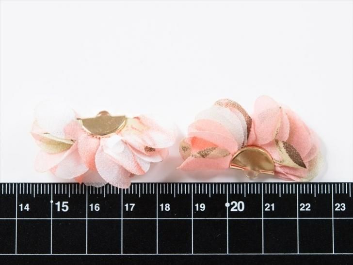 タッセル ボタニカル 花柄 Gold サーモンピンク 25mm 2個 2ヶ フリンジタッセル フリンジ タッセルパーツ 花びらタッセル ピアス イヤリング 約2 5cm パーツ ハンドメイド アクセサリー パーツ レジン用品のネット通販 紗や工房 タッセル ボタニカル 花柄 Gold サーモンピンク 25mm 2個 2ヶ フリンジタッセル フリンジ タッセルパーツ 花びらタッセル ピアス イヤリング 約2 5cm パーツ ハンドメイド アクセサリー パーツ レジン用品のネット通販 紗や工房