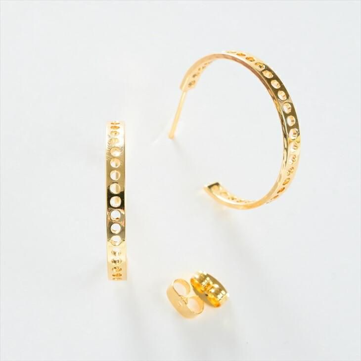 ピアスパーツ 18金メッキ 1ペア 2個 キャッチ付 フープピアス 穴あきデザイン 大 ゴールド 25mm 約2 5cm アクセサリーパーツ ハンドメイド アクセサリー パーツ レジン用品のネット通販 紗や工房 ピアスパーツ 18金メッキ 1ペア 2個 キャッチ付 フープピアス 穴あきデザイン 大 ゴールド 25mm 約2 5cm アクセサリーパーツ ハンドメイド アクセサリー パーツ レジン用品のネット通販 紗や工房