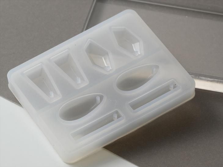 シリコンモールド 宝石 鉱石 ストーン 雫 レジン シリコン モールド