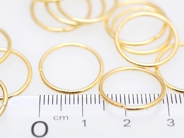 丸カン 16mm 線径:約1.2mm 約20個 20ヶ ゴールド 一重 接続金具 リング 副資材 基本パーツ 約1.6cm アクセサリーパーツ パーツ - ハンドメイド アクセサリー パーツ レジン用品のネット通販 紗や工房 丸カン 16mm 線径:約1.2mm 約20個 20ヶ ゴールド 一重 接続金具 リング 副資材 基本パーツ 約1.6cm アクセサリーパーツ パーツ - ハンドメイド アクセサリー パーツ レジン用品のネット通販 紗や工房