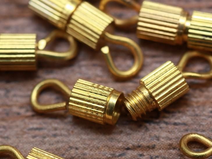 ネジ式クラスプ(約14×3mm)10個セット】ゴールド ネジカン タルネジ バレルクラスプ 留め具 - ハンドメイド アクセサリー パーツ レジン用品のネット通販 紗や工房 ネジ式クラスプ(約14×3mm)10個セット】ゴールド ネジカン タルネジ バレルクラスプ 留め具 - ハンドメイド アクセサリー パーツ レジン用品のネット通販 紗や工房