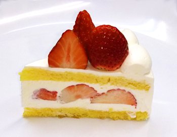 ストロベリーショートケーキ - ファクトリーエザワ フレッシュなケーキ