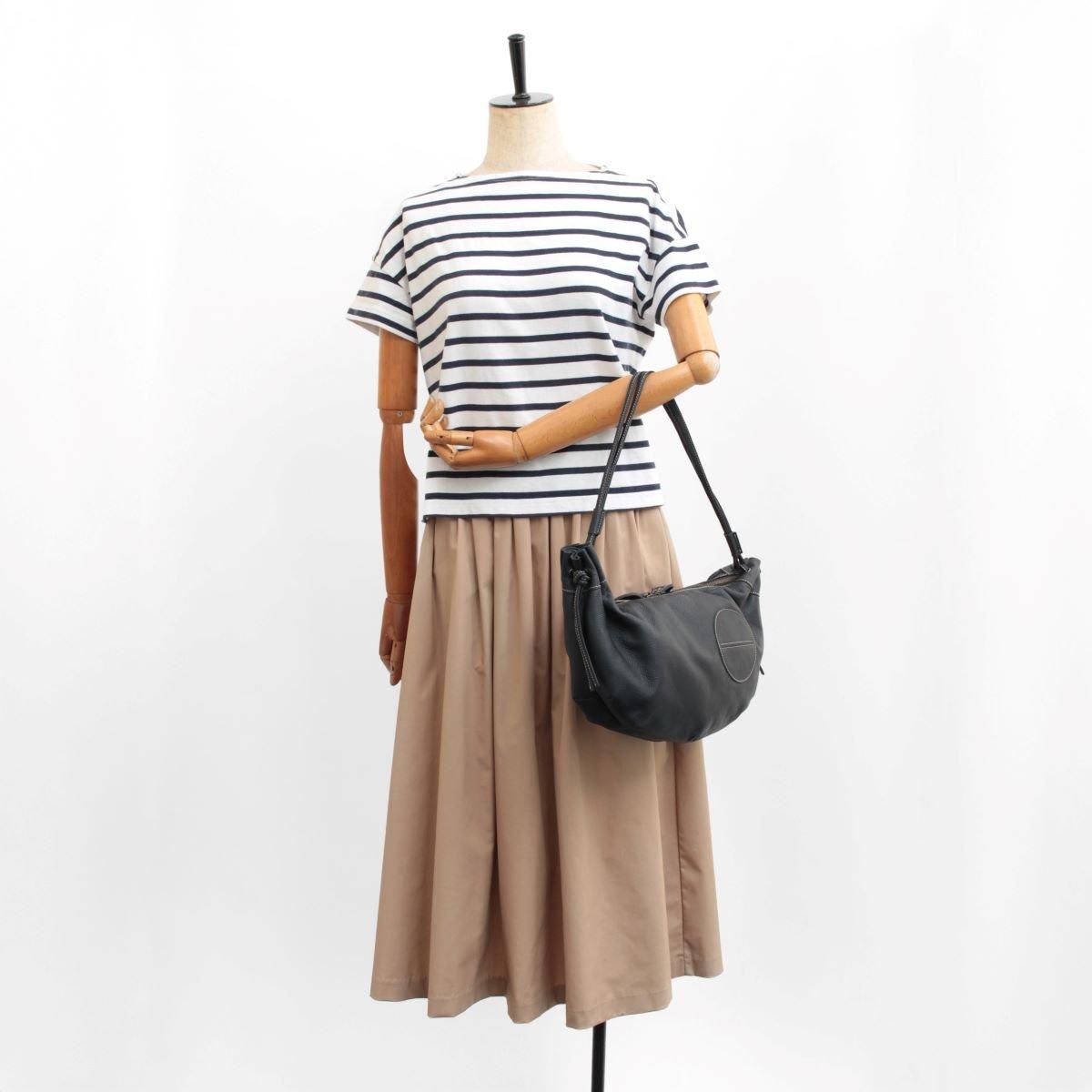 山*蓮様 simple project クロワッサンバッグ Simple Project クロワッサンショルダーバッグ - メルカリ