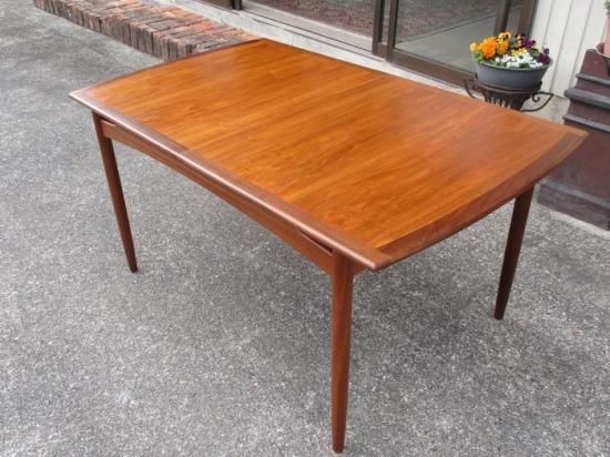 G-PLAN ブラジリア　ダイニングテーブル　エクステンション有 G-PLAN ブラジリア ダイニングテーブル エクステンション有