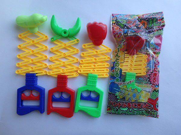 神戸の玩具(おもちゃ)卸売問屋 景品・花火・縁日用品を通販 株式会社クリス