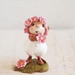 Daisy Chain whiteWee Forest Folk