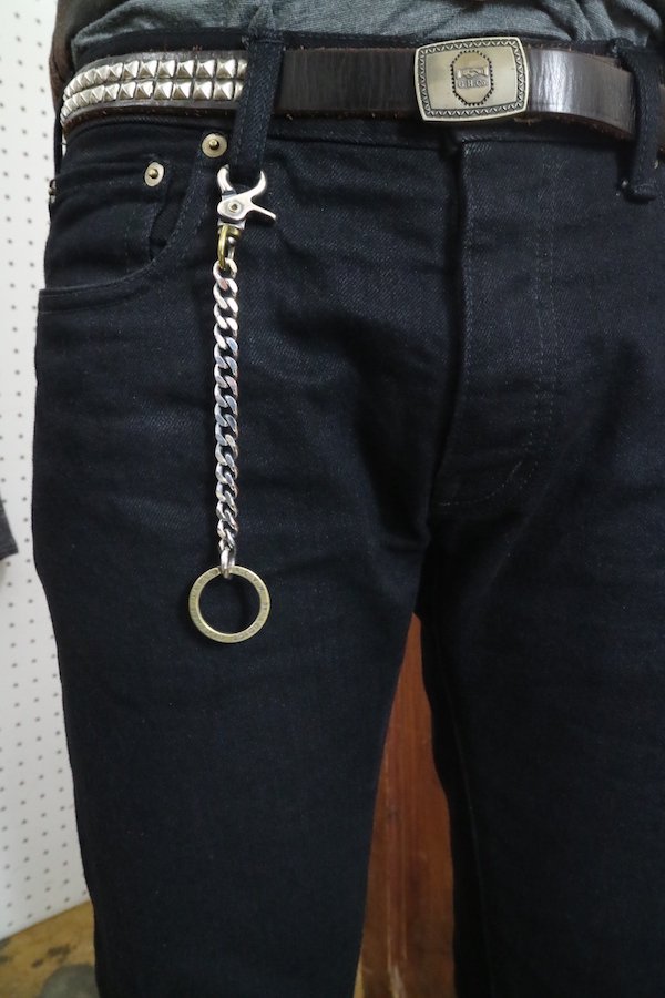 ADDICT CLOTHES JAPAN】アディクトクローズ ACV-KC01 ACVM KEY CHAIN