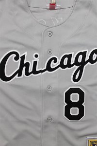 <img class='new_mark_img1' src='https://img.shop-pro.jp/img/new/icons16.gif' style='border:none;display:inline;margin:0px;padding:0px;width:auto;' />MITCHELL&NESS AUTHENTIC BASEBALL JERSEY WHITE SOX BO JACKSONGRY/BLK