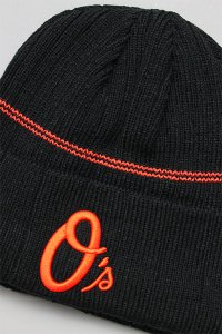 <img class='new_mark_img1' src='https://img.shop-pro.jp/img/new/icons16.gif' style='border:none;display:inline;margin:0px;padding:0px;width:auto;' />NEWERA FLEECE BEANIE ORIOLES【BLK/ORG】