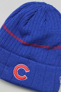 <img class='new_mark_img1' src='https://img.shop-pro.jp/img/new/icons16.gif' style='border:none;display:inline;margin:0px;padding:0px;width:auto;' />NEWERA FLEECE BEANIE CUBSBLU/RED
