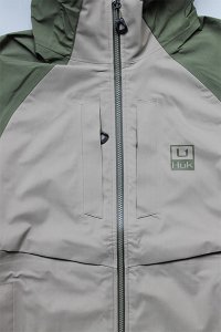 <img class='new_mark_img1' src='https://img.shop-pro.jp/img/new/icons16.gif' style='border:none;display:inline;margin:0px;padding:0px;width:auto;' />HUK WATERPROOF SHELL JACKET 【KHI/OLV】