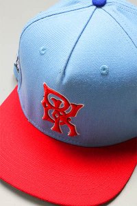 TWNTY TWO SNAP BACK CAP BROOKLYN【SAX/RED】