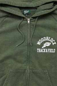 <img class='new_mark_img1' src='https://img.shop-pro.jp/img/new/icons16.gif' style='border:none;display:inline;margin:0px;padding:0px;width:auto;' />WOODBLOCK TRACK&FIELD ZIP HOODIE【D.GRN】