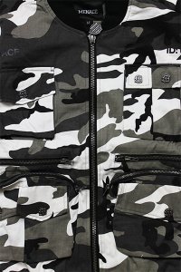 <img class='new_mark_img1' src='https://img.shop-pro.jp/img/new/icons16.gif' style='border:none;display:inline;margin:0px;padding:0px;width:auto;' />MENACE Los Angeles TACTICAL SNOW CAMO BOMBER【BLK/WHT】