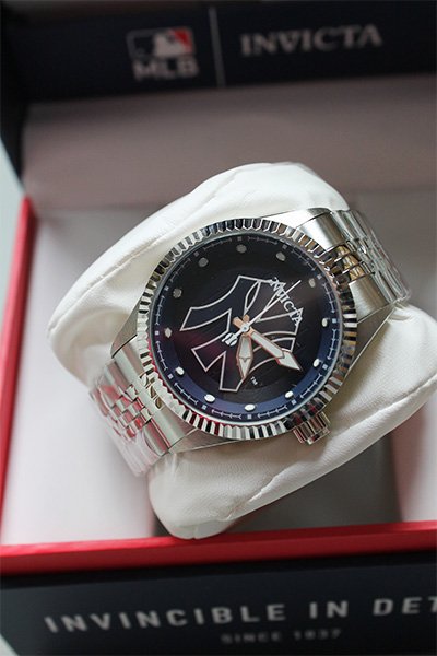 INVICTA×MLB WATCH YANKEES【SILVER】 - YSM23