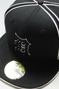 NEWERA 59fifty DETROIT TIGERS PIPING【BLK/WHT】