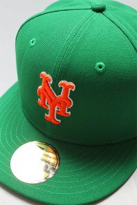 <img class='new_mark_img1' src='https://img.shop-pro.jp/img/new/icons16.gif' style='border:none;display:inline;margin:0px;padding:0px;width:auto;' />YSM NEWERA 59fifty METS FINAL SEASON PATCHGRN/ORG
