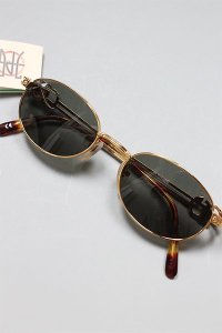 <img class='new_mark_img1' src='https://img.shop-pro.jp/img/new/icons16.gif' style='border:none;display:inline;margin:0px;padding:0px;width:auto;' />DEAD STOCK JEAN PAUL GAULTIER SUNGLASS 05GLD/á