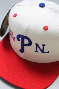 DEADSTOCK SNAP BACK CAP PHILLIESWHT/RED