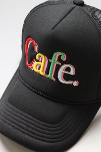 <img class='new_mark_img1' src='https://img.shop-pro.jp/img/new/icons16.gif' style='border:none;display:inline;margin:0px;padding:0px;width:auto;' />CAFE LOGO MESH CAPBLK