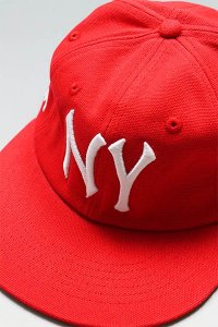 oMA LOGO CANVAS CAP RED