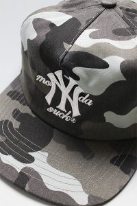 MONDAYSUCK NYC SNAP BACK CAPC.CAMO