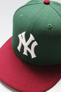 ʪ NEWERA 59FIFTY YANKEESD.GRN/BUR