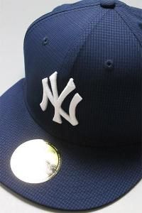 NEWERA 59fifty YANKEES TECH AIR COOL DOTSNVY