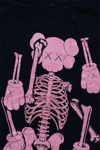 KAWS X CLIPSE LET GOD SORT EM OUT TEE BOX SETBLK/RED