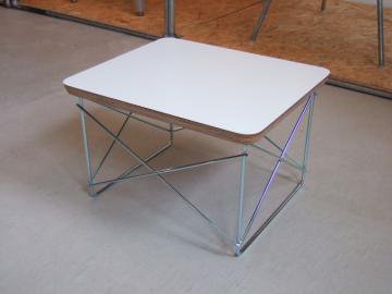 正規品の販売 イームズ　ハーマンミラー LTR ワイヤーベーステーブル ローテーブル黒 サイドテーブル