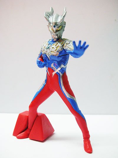 バンダイ　DGウルトラマン２　ウルトラマンゼロ