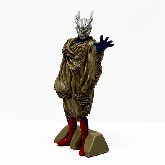 バンダイ　HGヒーローズ　ウルトラマン３　悪魔と天使の間に・・・編　さすらいのウルトラマンゼロ