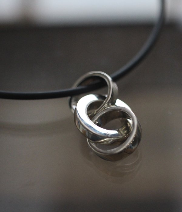 【maruco】 THREE-RINGS NECKLACE