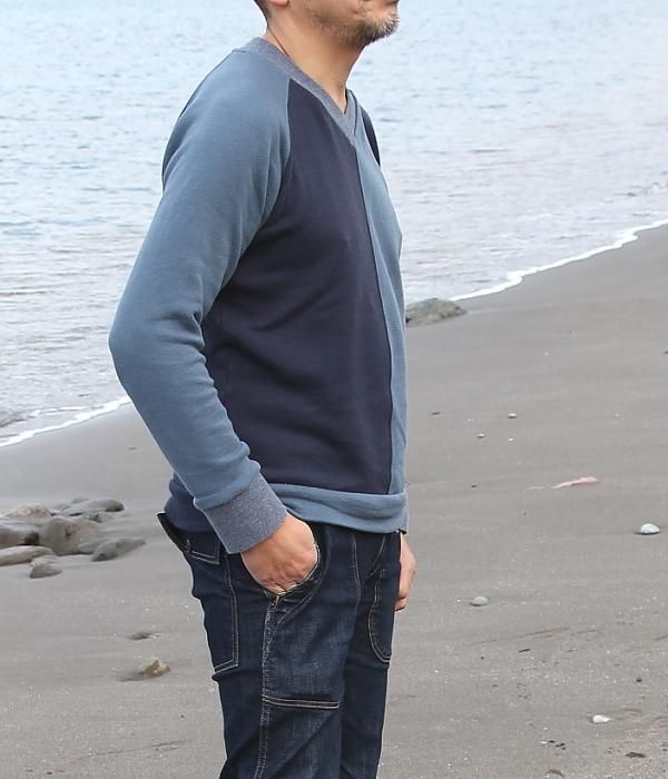 STYLISH V/N LONG SLEEVES T-shirt