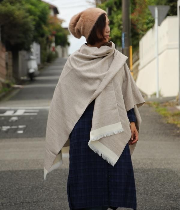 <img class='new_mark_img1' src='https://img.shop-pro.jp/img/new/icons5.gif' style='border:none;display:inline;margin:0px;padding:0px;width:auto;' />【QUIOC】 FRENCH PONCHO