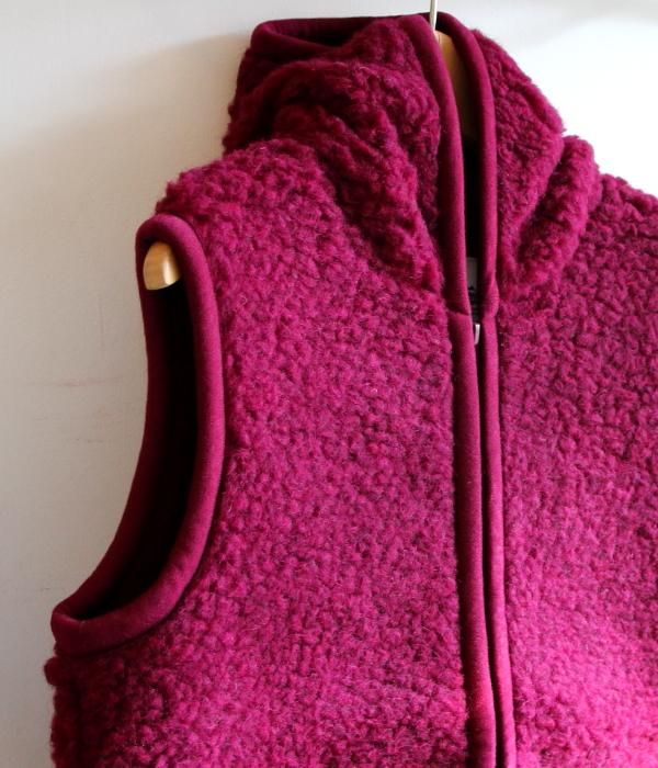<img class='new_mark_img1' src='https://img.shop-pro.jp/img/new/icons5.gif' style='border:none;display:inline;margin:0px;padding:0px;width:auto;' />COLDBREAKER WOOL HOODIE VEST 
