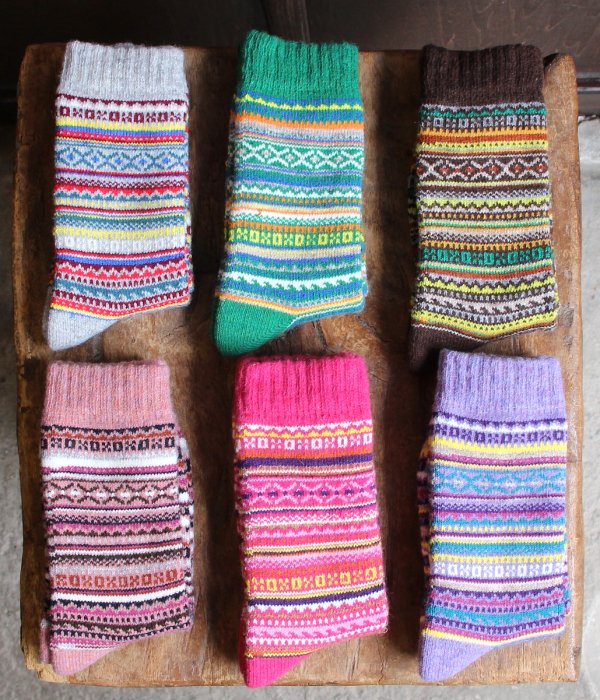 <img class='new_mark_img1' src='https://img.shop-pro.jp/img/new/icons5.gif' style='border:none;display:inline;margin:0px;padding:0px;width:auto;' />H FOOTWEAR WOOL FAIR ISLE