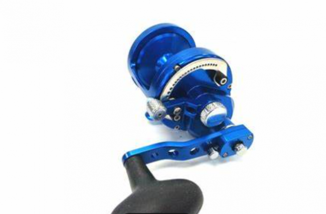 ベイトリール:ジギングと投げ釣り:SXJ5.3 右ハンドル - アベット ベイトリール:ジギングと投げ釣り:SXJ5.3 右ハンドル - アベット