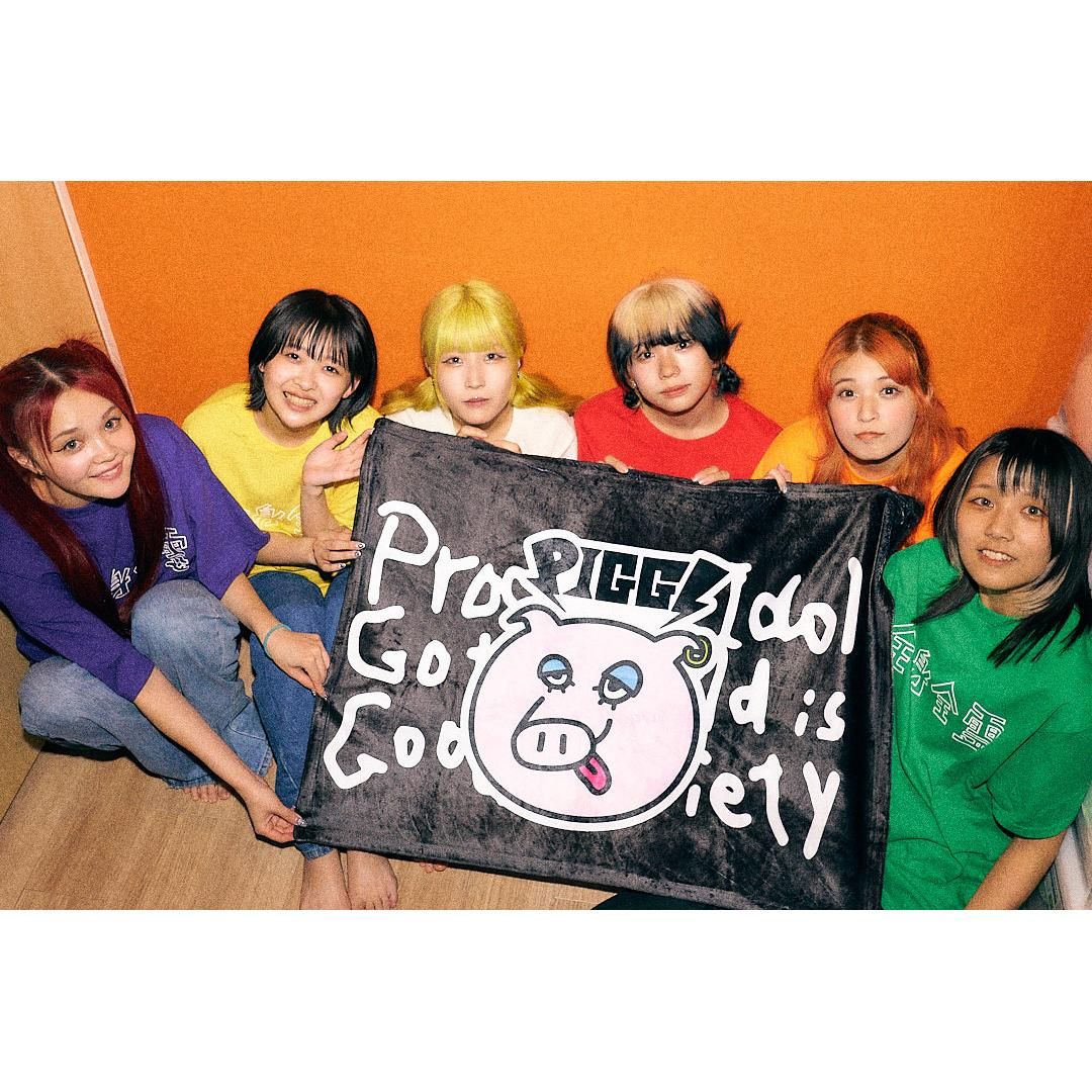 【公式】フジのお歳暮・冬ギフト - 事前販売終了]PIGGSロゴブランケット Believe STORE Music アウトドア寝具