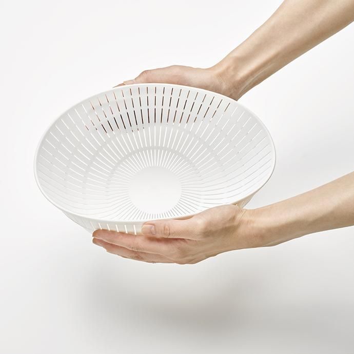 133931581 like-it / Colander & Bowl 米とぎにも使えるザルとボウル - ホワイト<img class='new_mark_img2' src='https://img.shop-pro.jp/img/new/icons47.gif' style='border:none;display:inline;margin:0px;padding:0px;width:auto;' /> 02