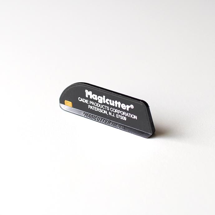 137396133 Magicutter マジックカッター / クーポンカッター<img class='new_mark_img2' src='https://img.shop-pro.jp/img/new/icons47.gif' style='border:none;display:inline;margin:0px;padding:0px;width:auto;' /> 02