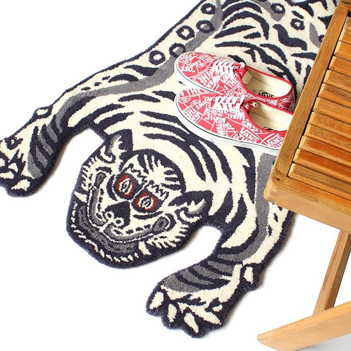 144033447 Tibetan Tiger Rug ٥󥿥饰 ۥ磻 S<img class='new_mark_img2' src='https://img.shop-pro.jp/img/new/icons47.gif' style='border:none;display:inline;margin:0px;padding:0px;width:auto;' /> 02