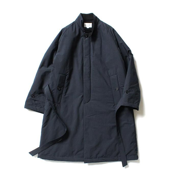 146550430 STILL BY HAND / CO0194 シンサレート中綿入りスタンドカラーコート - Navy 01
