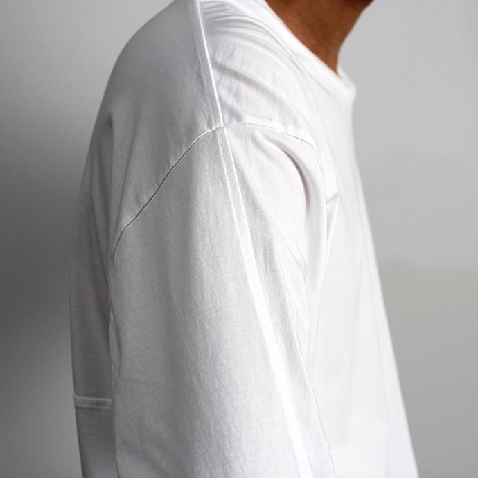 152533822 STILL BY HAND / CS04203 クルーネック長袖ポケットT - Beige 02