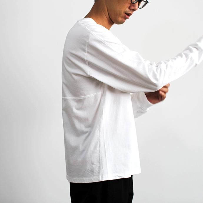 152533822 STILL BY HAND / CS04203 クルーネック長袖ポケットT - Beige 02