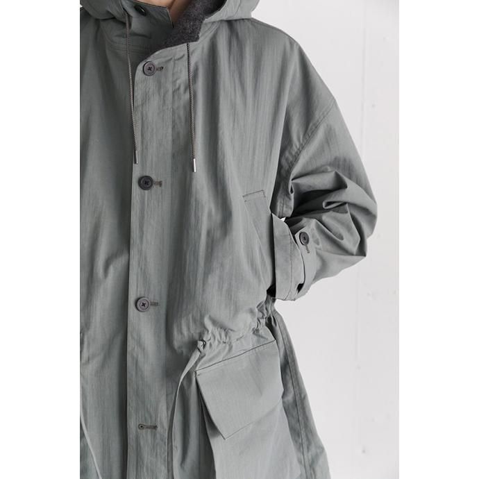 154353555 STILL BY HAND / CO03203 ナイロンフーデッドコート - Khaki<img class='new_mark_img2' src='https://img.shop-pro.jp/img/new/icons20.gif' style='border:none;display:inline;margin:0px;padding:0px;width:auto;' /> 02
