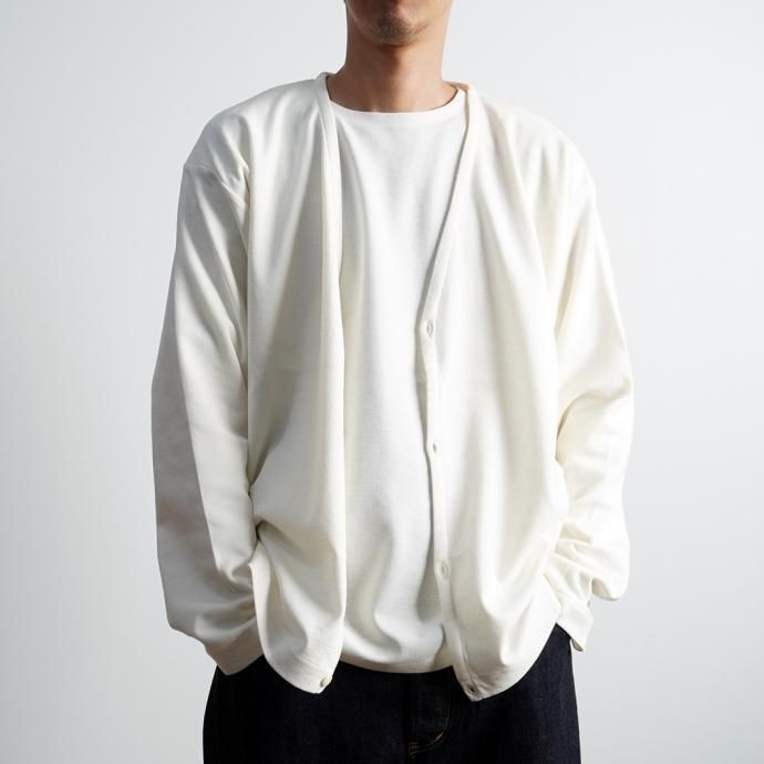 154925662 STILL BY HAND / CS02204 ミラノリブ Vネックカーディガン - Off White<img class='new_mark_img2' src='https://img.shop-pro.jp/img/new/icons20.gif' style='border:none;display:inline;margin:0px;padding:0px;width:auto;' /> 02
